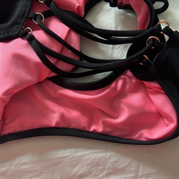 Two pieces  bathing suit, size small - Picture 3 of 8